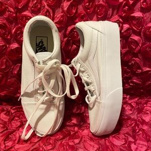 Vans WARD PLATFORM SNEAKER - WOMEN'S